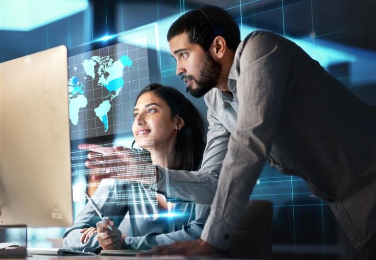 global-network-technology-team-with-computer-stock-trading-cryptocurrency-data-analytics-international-business-finance-collaboration-man-woman-meeting-with-3d-hologram