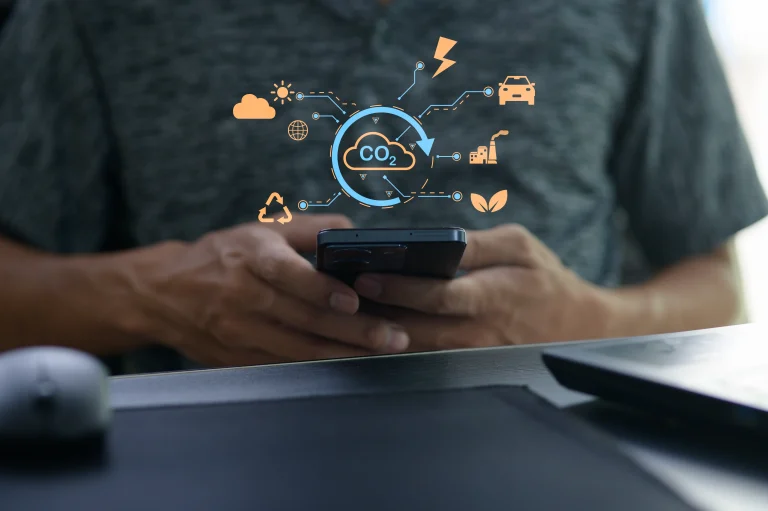 MidKnight Solar Transforms Customer Engagement with Apple Messages for Business and Amazon Connect on AWS